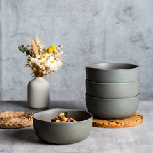 Load image into Gallery viewer, Wavy Rim Cereal/Soup/Salad Bowls 28OZ - ACB005
